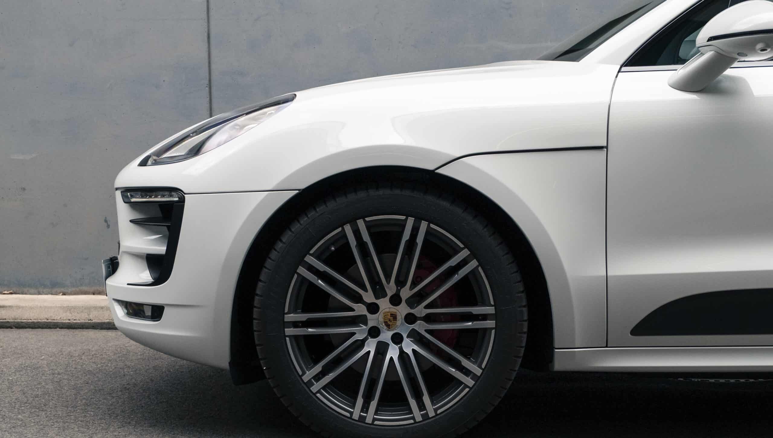 Rent Porsche Macan GTS in Vienna Sei