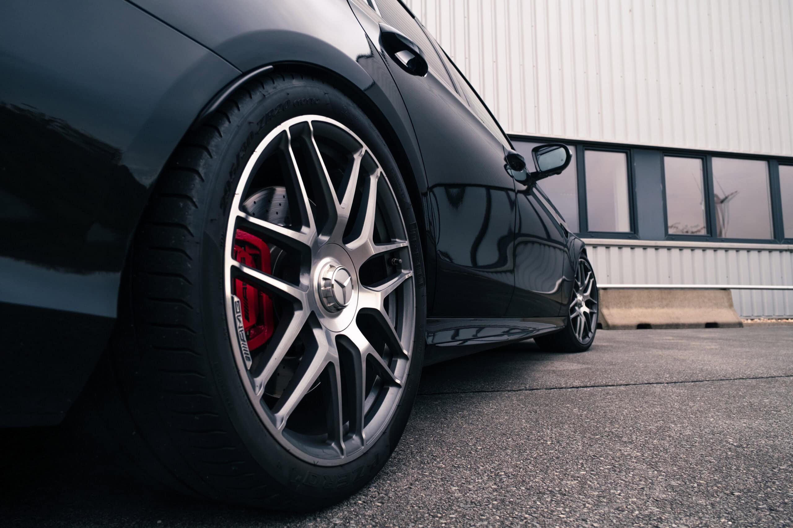 Rent Mercedes-AMG E63 S in Vienna