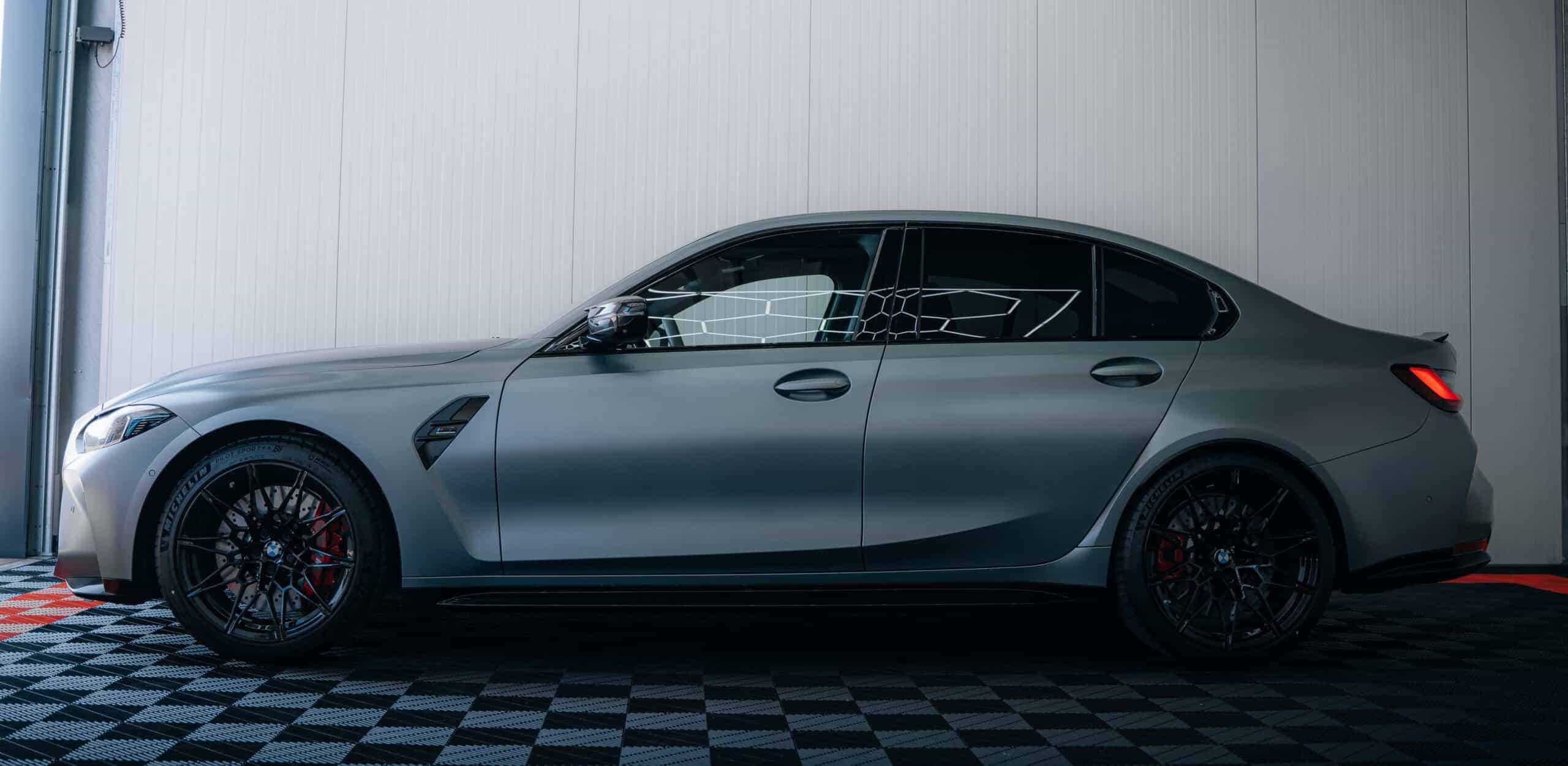 Rent BMW M3 Competition in Nuremberg side