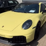 Rent Porsche 992.2 Carrera GTS in Kassel vorne