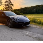 Porsche Carrera 4s Front left angle 2
