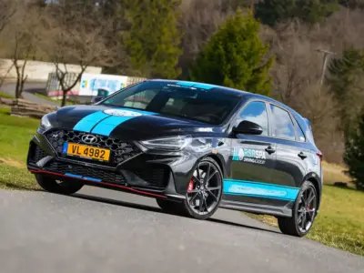 Hyundai i30N Performance Racetrack Nürbugring Voucher Hero Picture