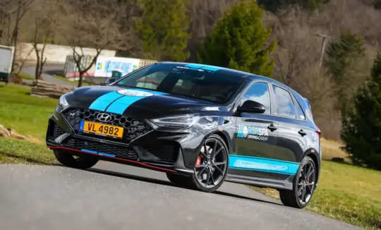 Hyundai i30N Performance Racetrack Nürbugring Voucher Hero Picture
