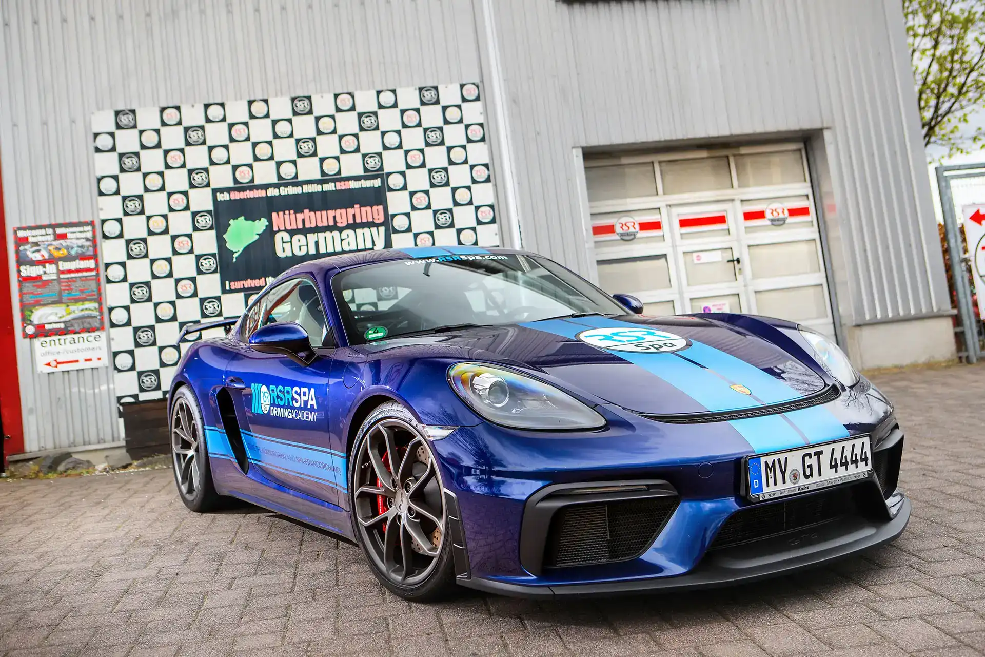 Porsche Cayman GT4 Hero Pictures Front