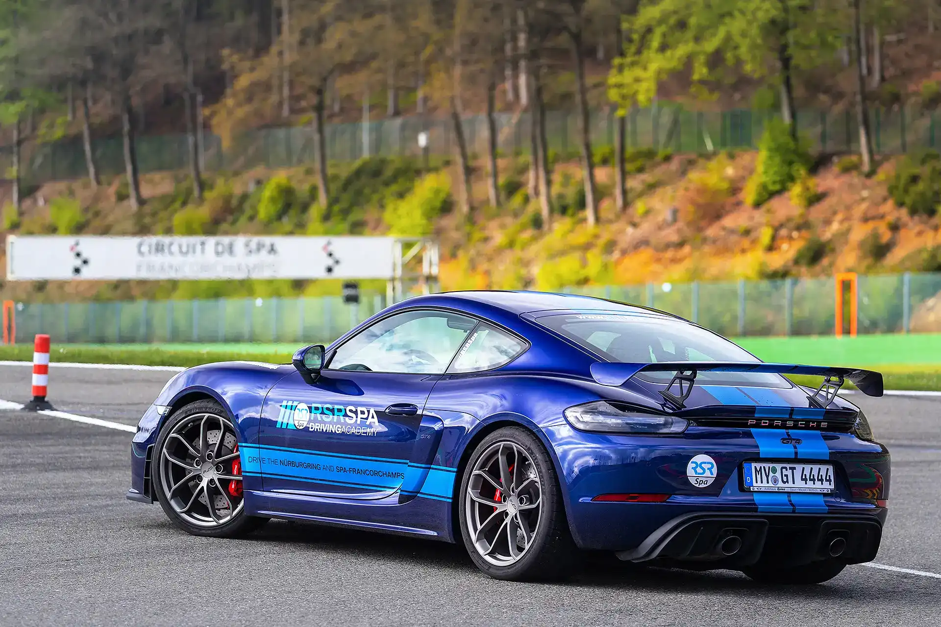 Porsche Cayman GT4 Hero Pictures Back