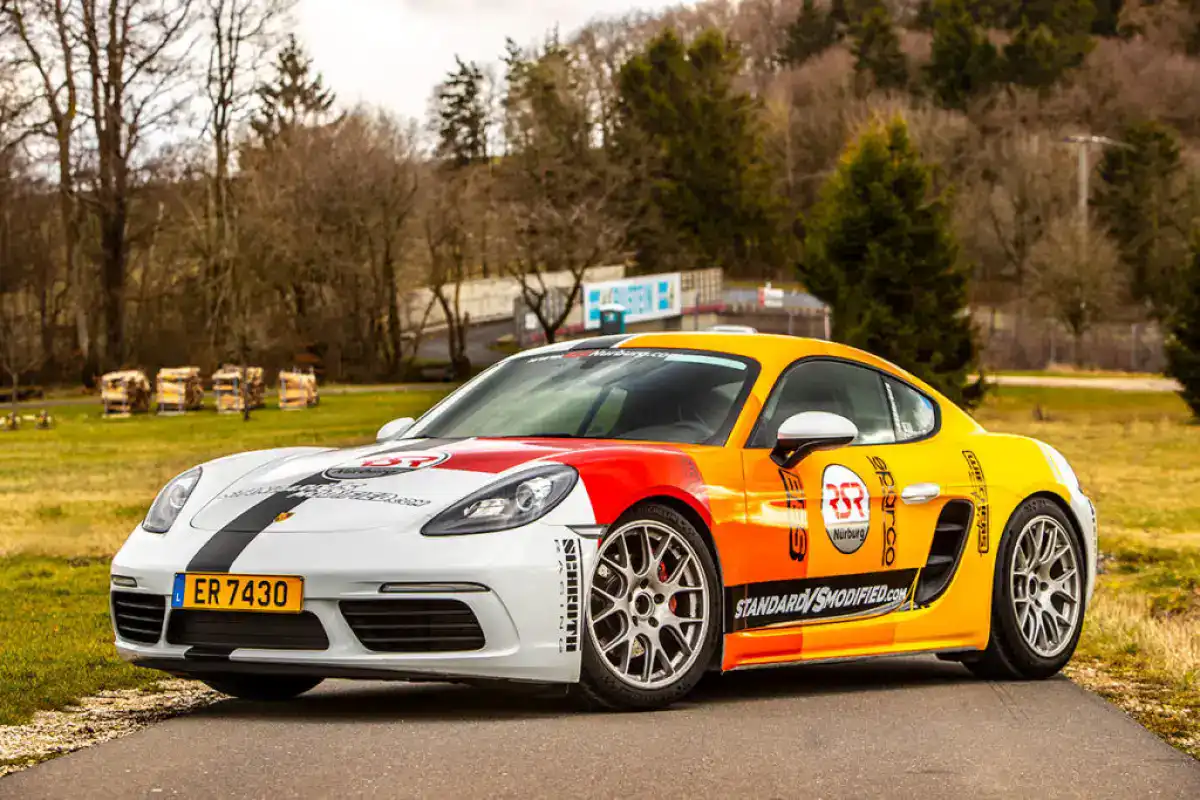 Porsche Cayman RSR Edition Hero Pictures Front