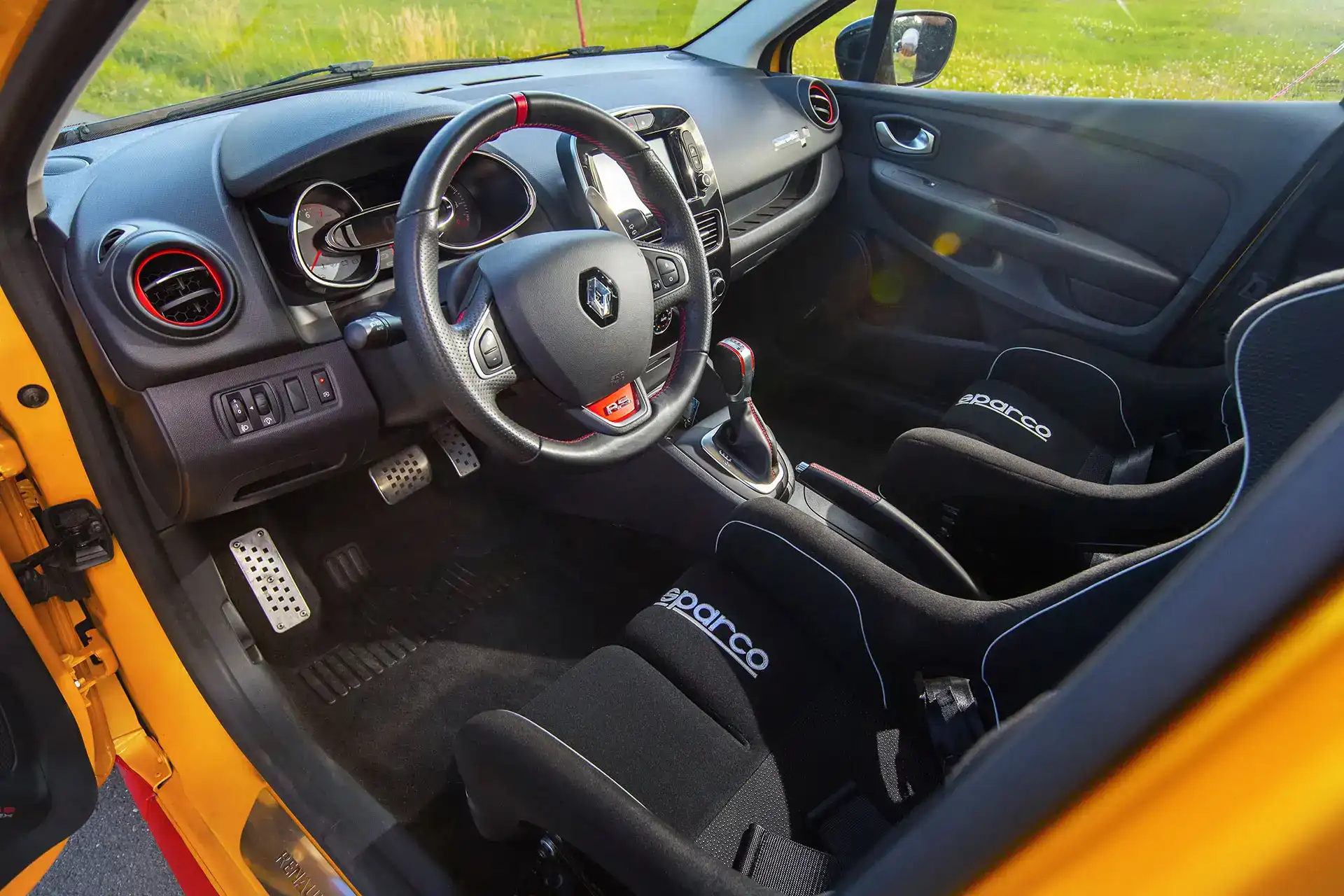 Renault Clio RSR Edition Interior Steering Wheel