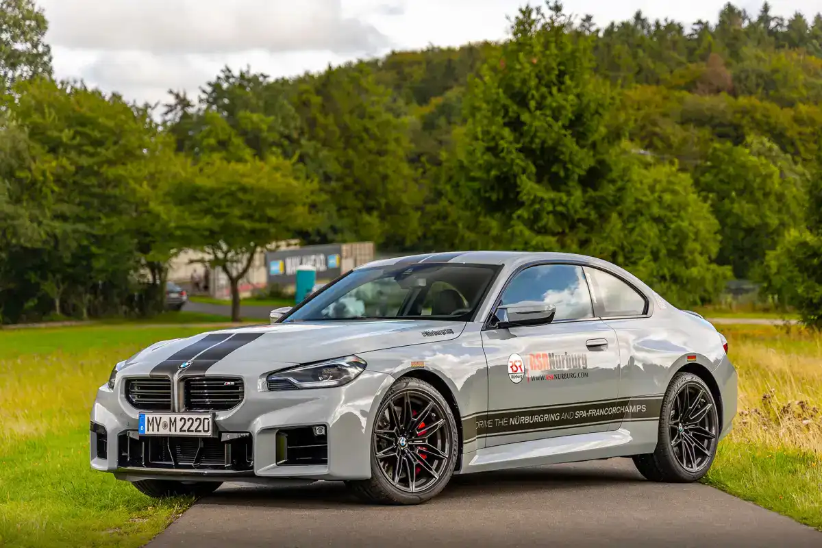 BMW M2 Hero Pictures Front
