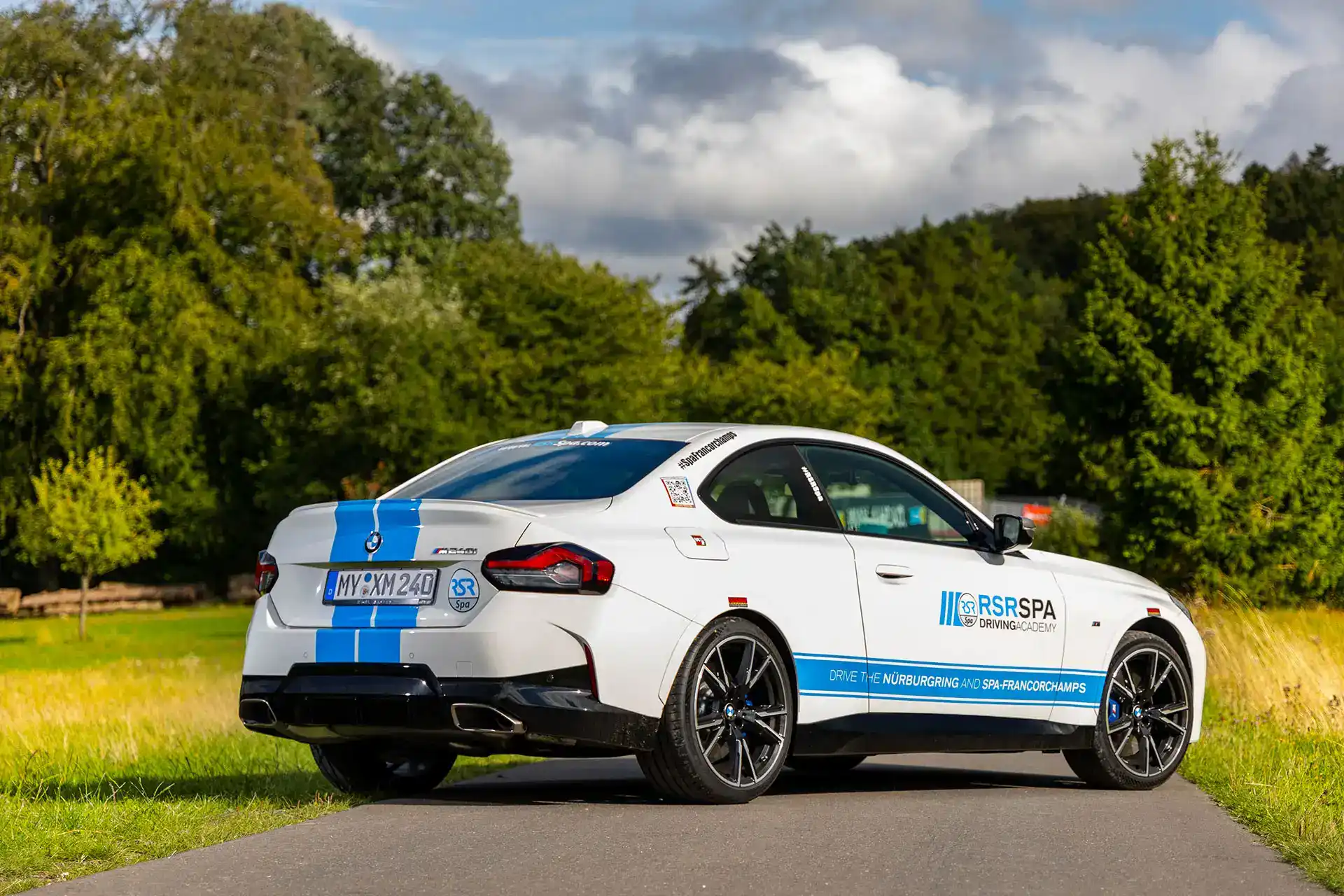 BMW M240i xDrive Racetrack Nürburgring Voucher Hero Back
